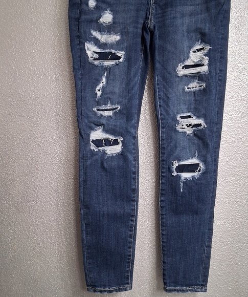 American Eagle Distressed Jegging Size 6 - Picture 3 of 9